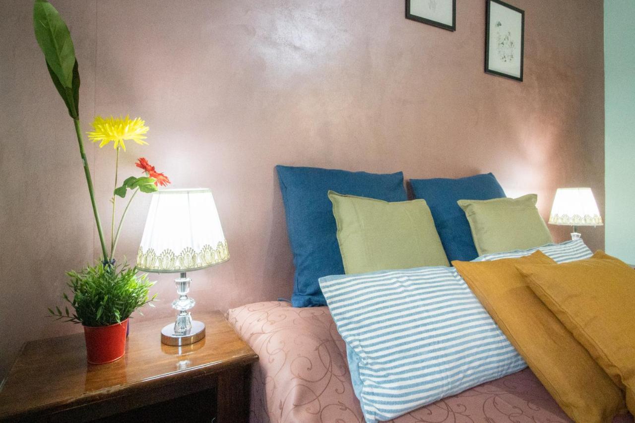 B&B Colorful Suite Yard Rom Exterior foto