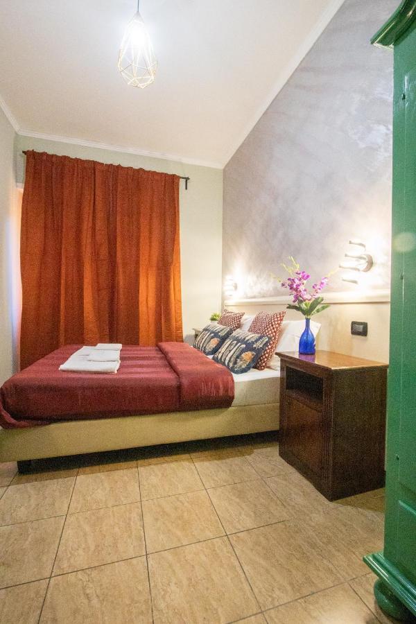 B&B Colorful Suite Yard Rom Exterior foto